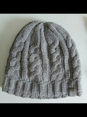 Womens Heat Locker Grey Cable Knit Beanie Hat Faux Fur Thermal Warm
